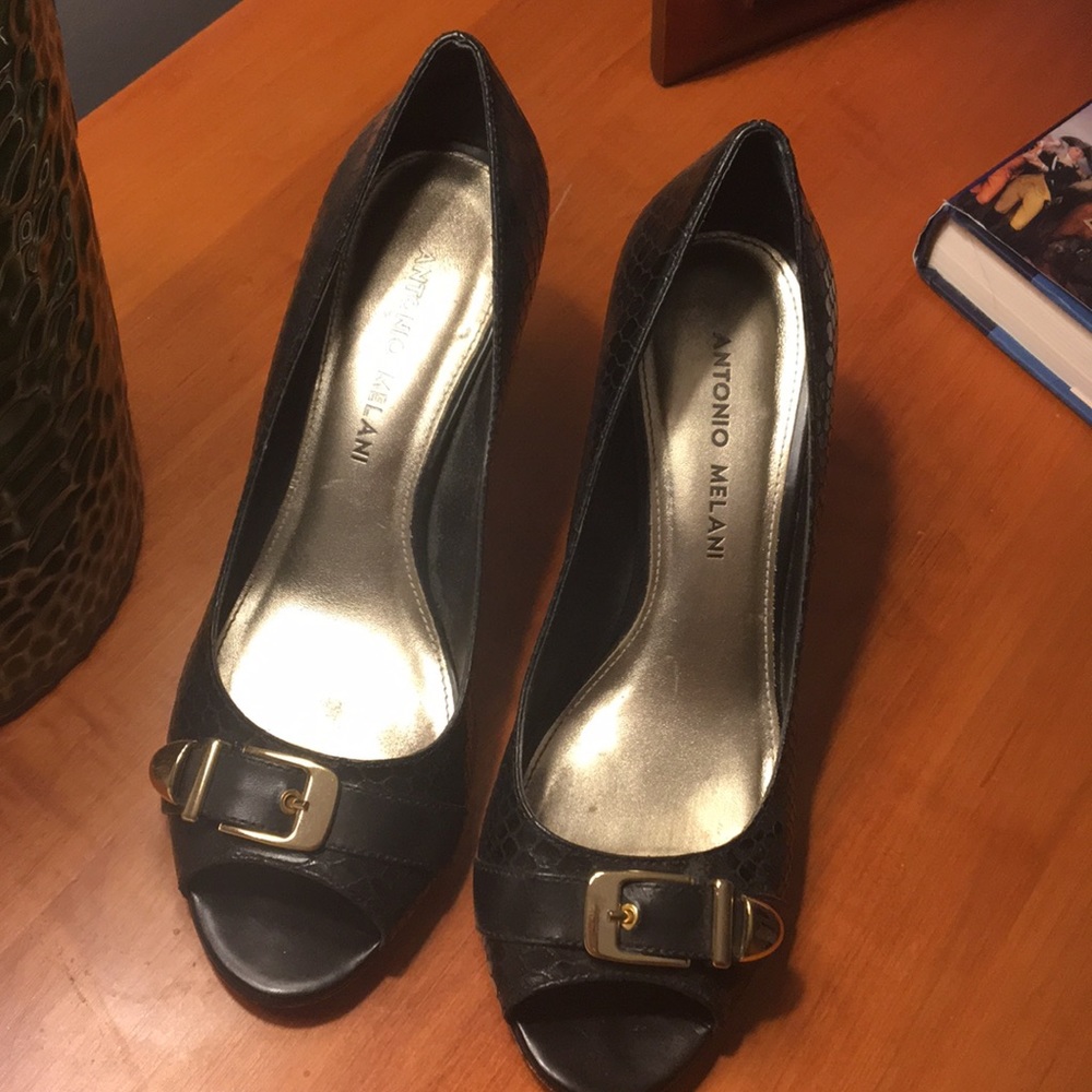 High heel shoes